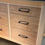 Off-feed table